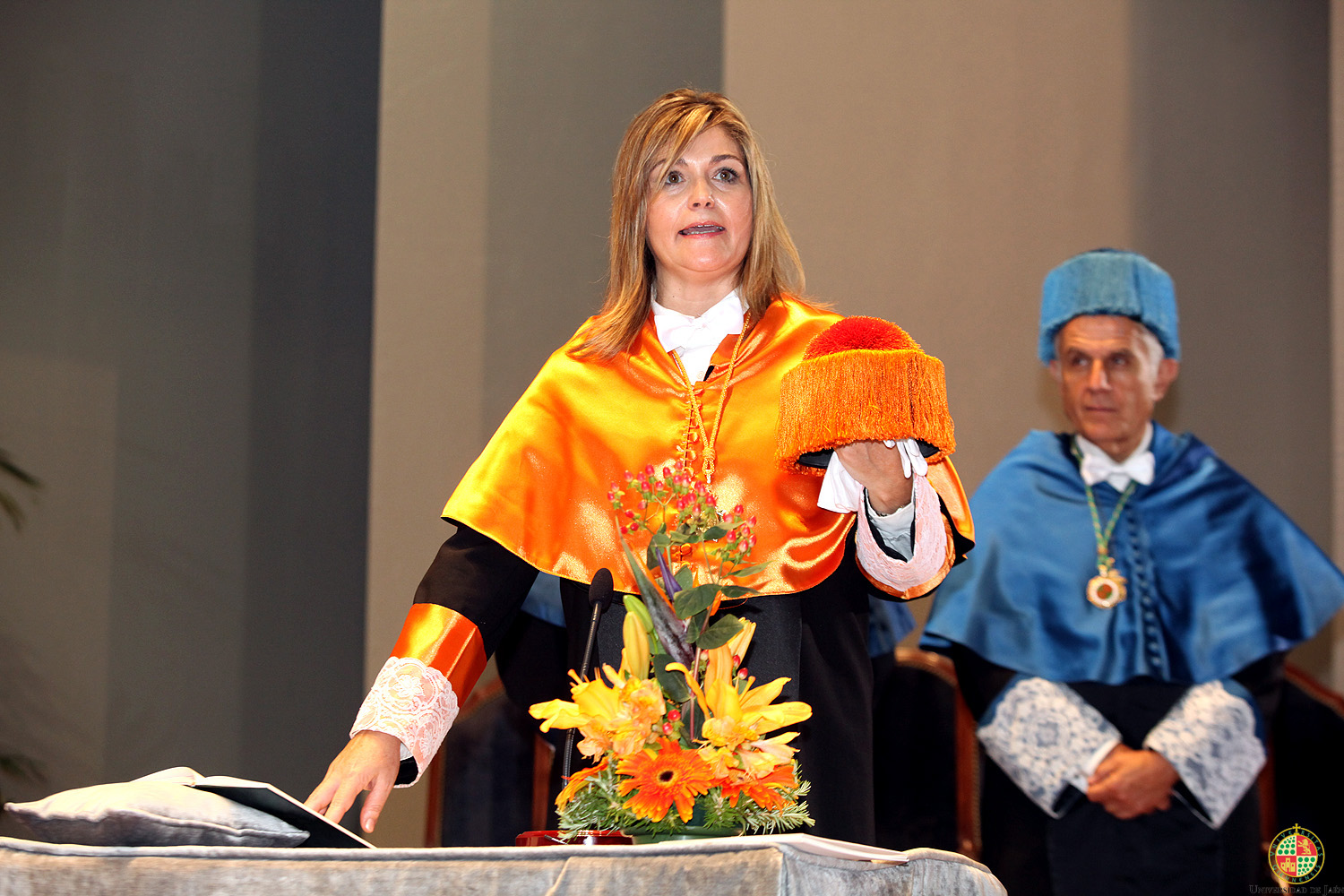 Juramento de una de las nuevas doctoras de la UJA. Foto: Sitoh Ortega
